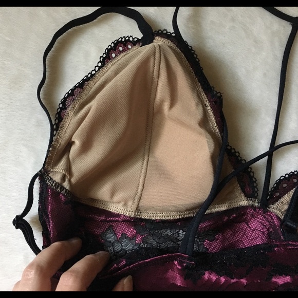 EXPRESS magenta & black lace harness bra top NWT🌺 - Picture 6 of 8